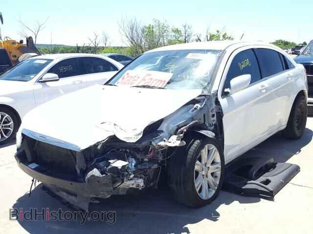 2013 CHRYSLER 200 - VIN: 1C3CCBBB3DN633393 - Фото 2