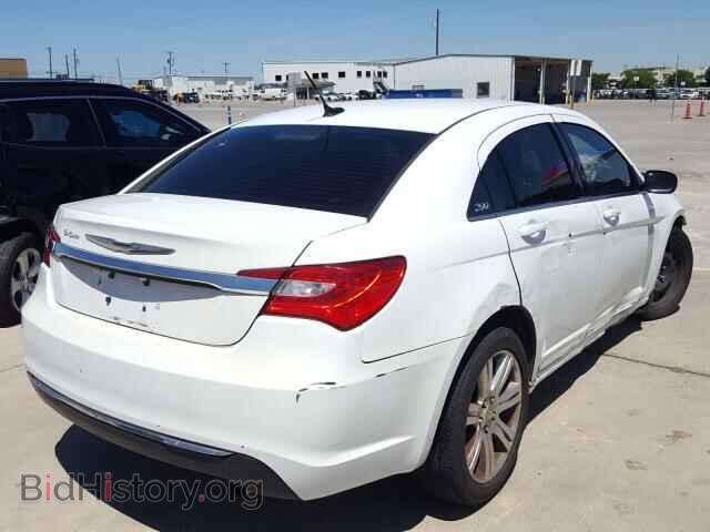 2013 CHRYSLER 200 - VIN: 1C3CCBBB3DN633393 - Фото 4