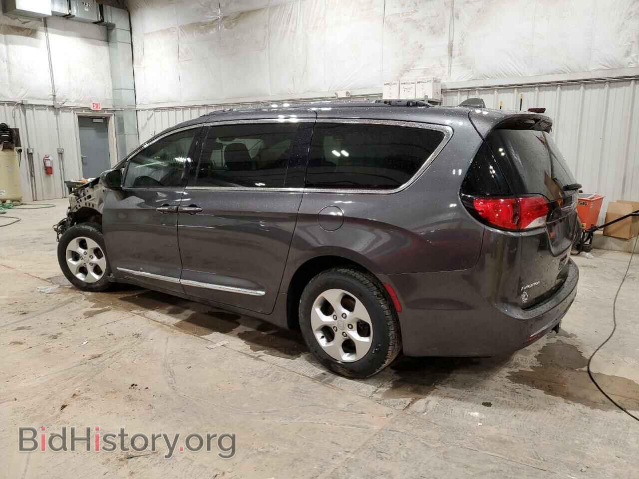 2017 CHRYSLER PACIFICA - VIN: 2C4RC1EG8HR708458 - Фото 2