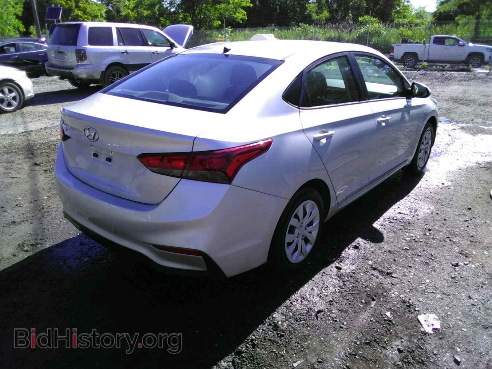 2019 HYUNDAI ACCENT - VIN: 3KPC24A34KE065743 - Фото 4