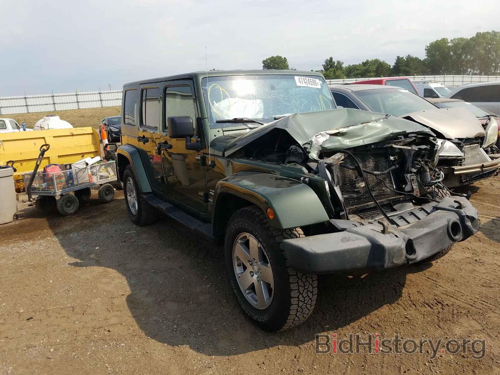 Photo 1J4GA59108L615950 - JEEP WRANGLER 2008