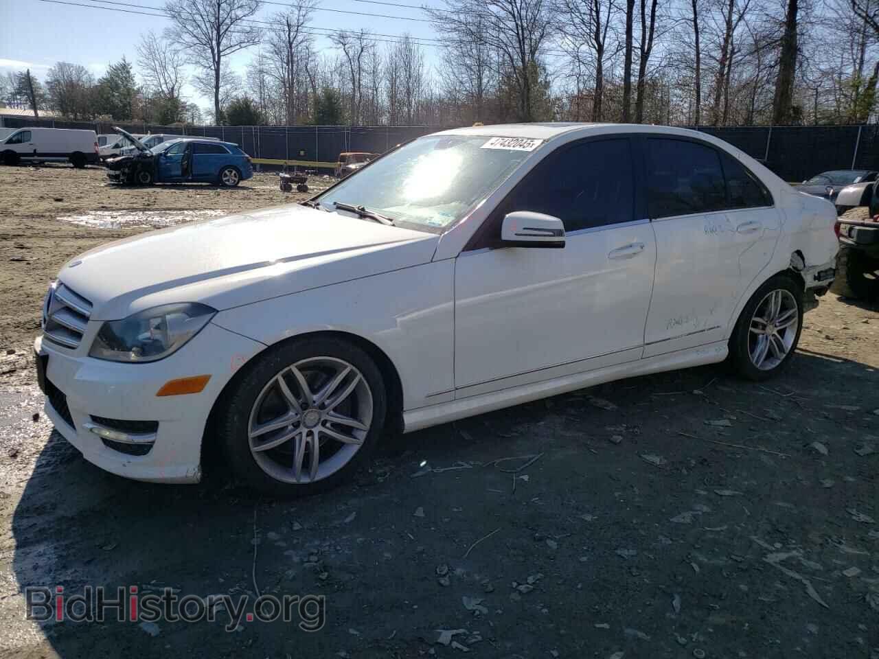 Фотография WDDGF8AB9DA780596 - MERCEDES-BENZ C-CLASS 2013
