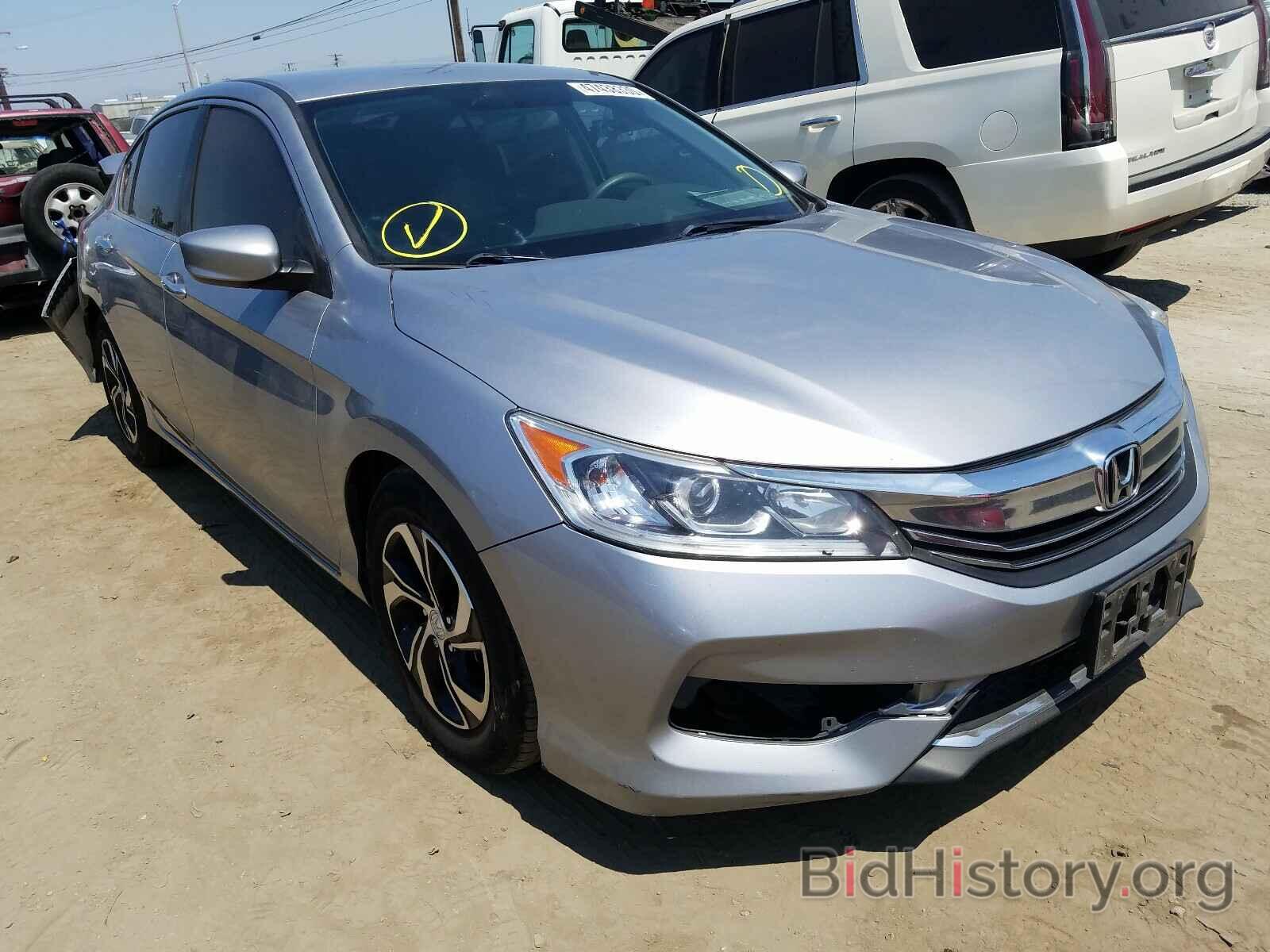 Photo 1HGCR2F32HA210588 - HONDA ACCORD 2017