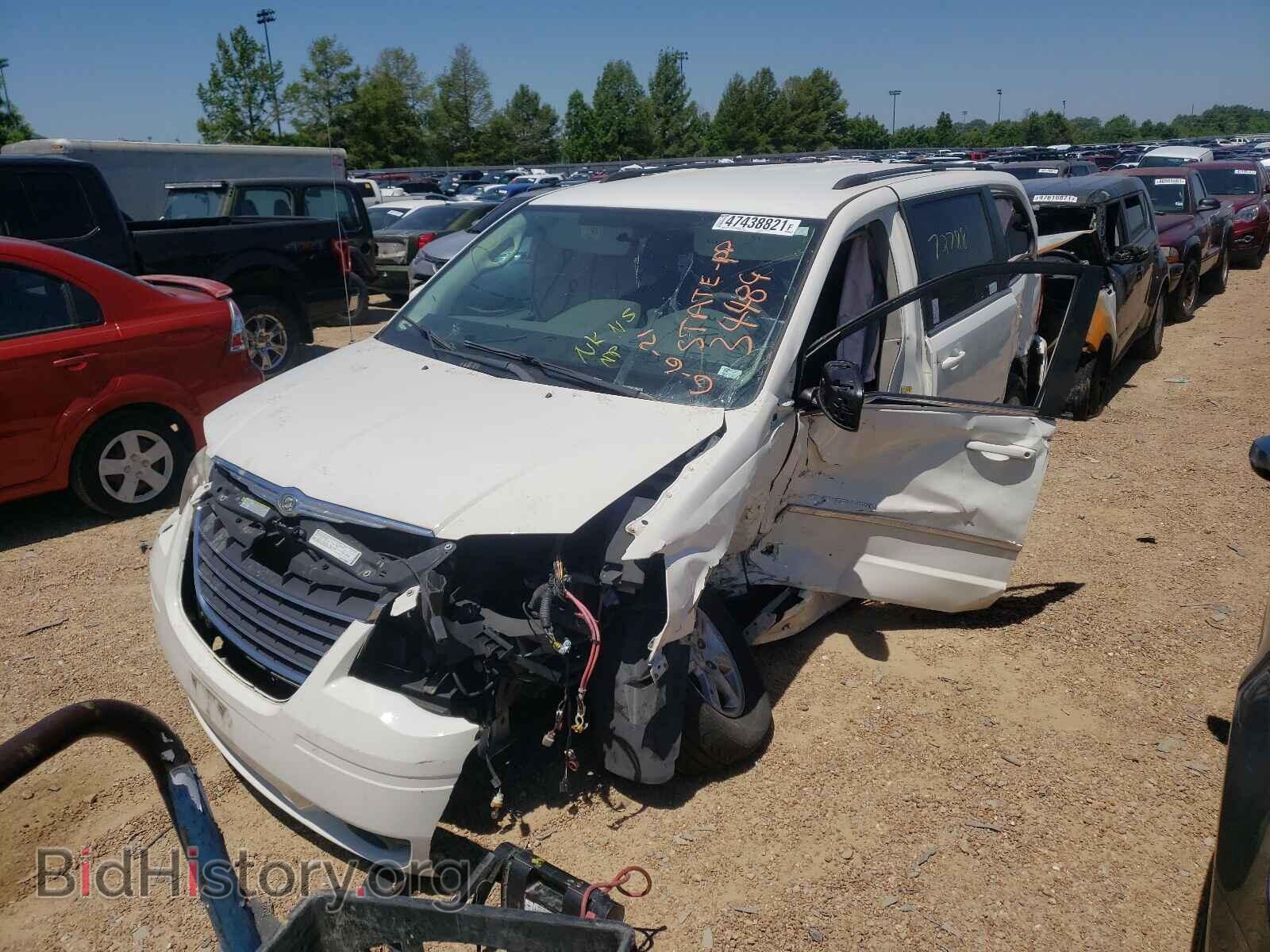 2010 CHRYSLER MINIVAN - VIN: 2A4RR5D11AR176165 - Фото 2