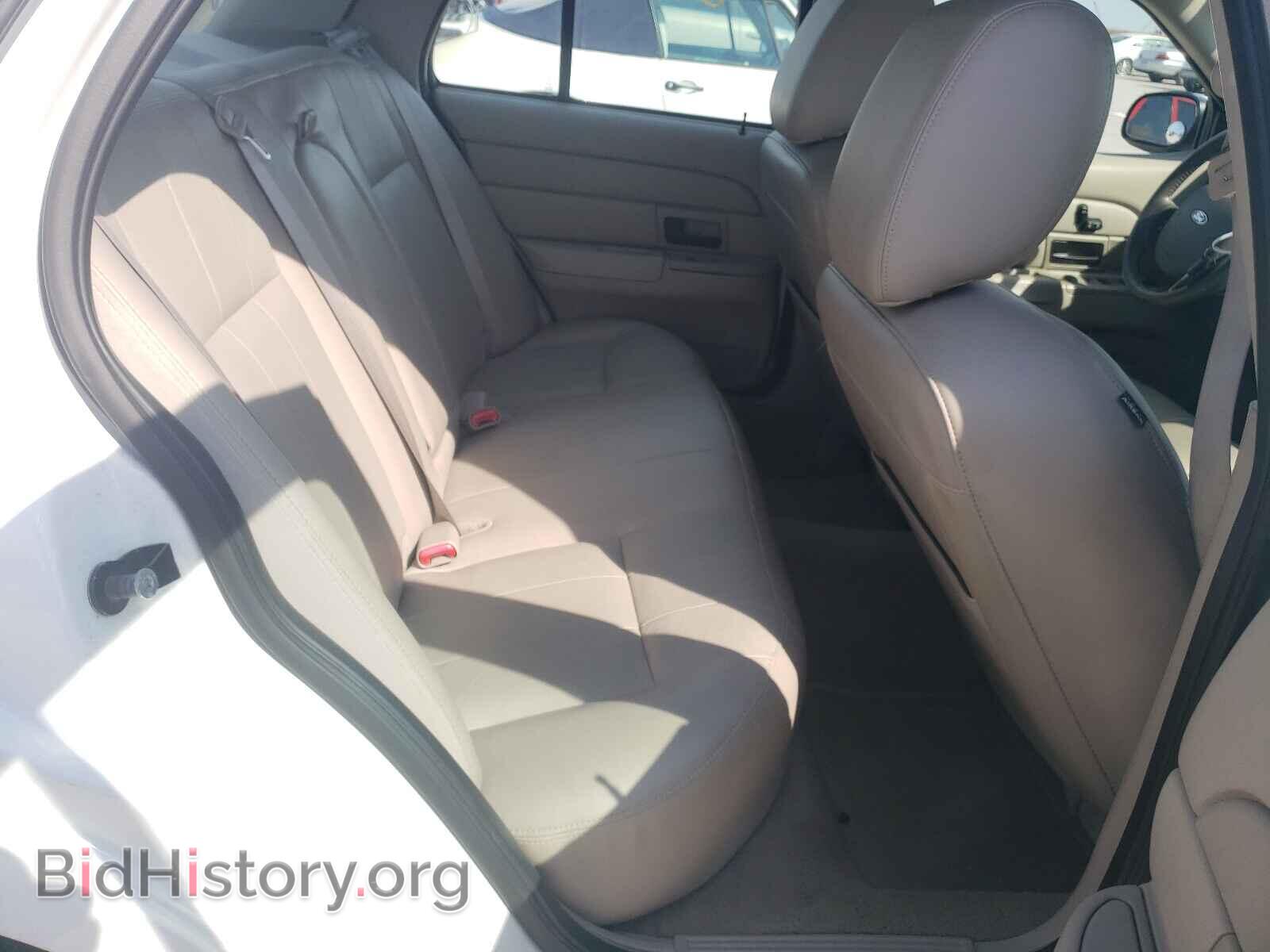 2011 FORD CROWN VIC - VIN: 2FABP7EV7BX175258 - Фото 5