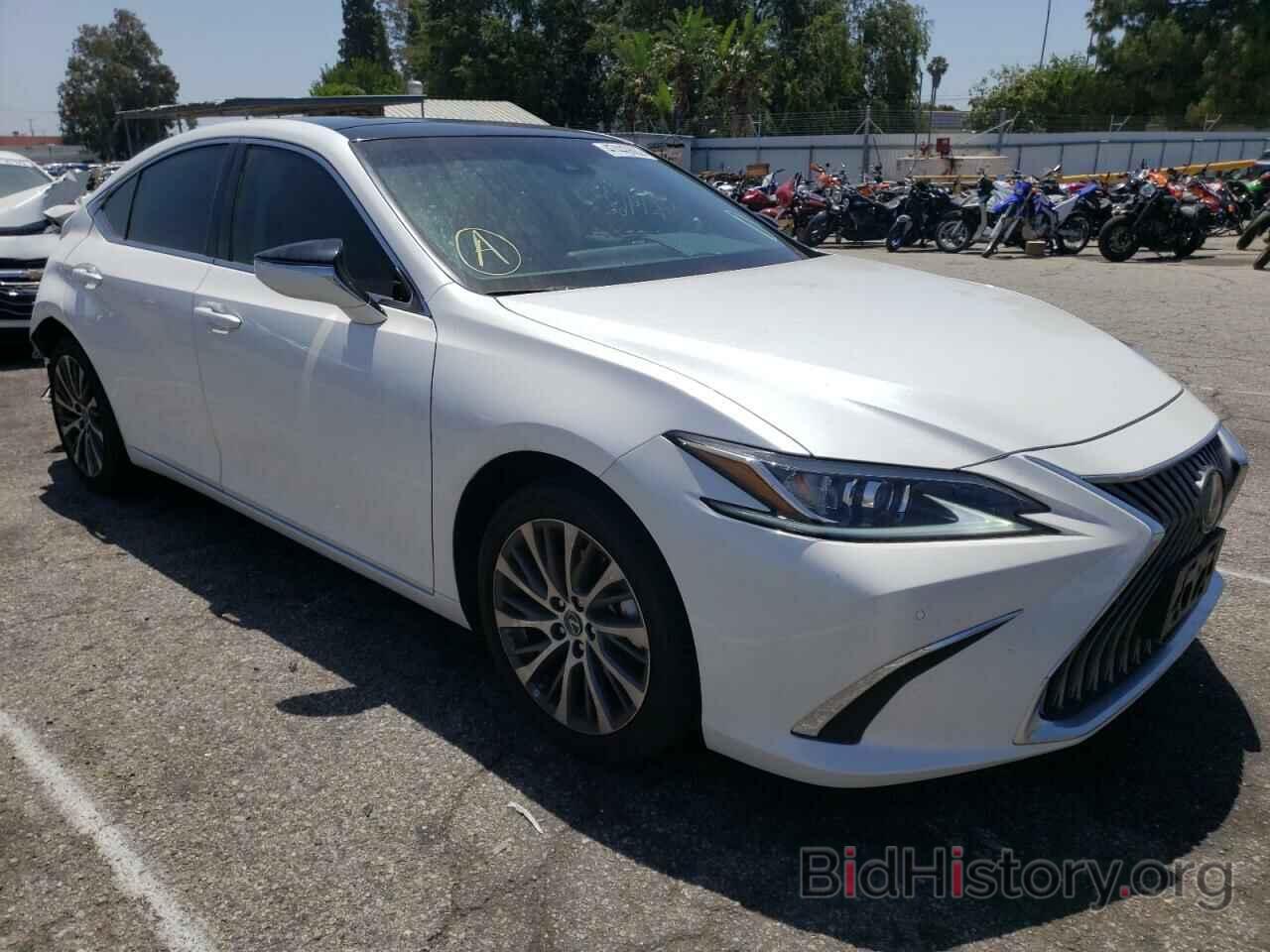 Photo 58ADZ1B15LU059825 - LEXUS ES350 2020