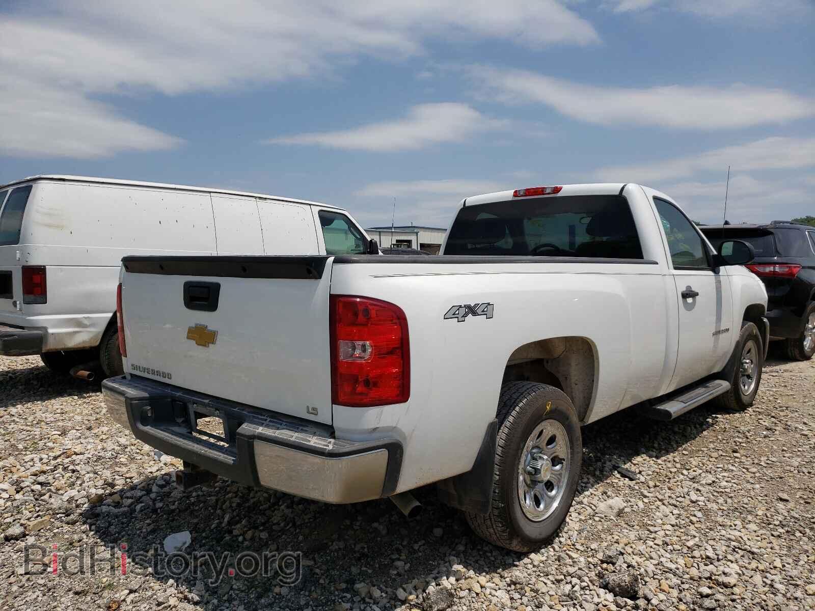 2013 CHEVROLET SILVERADO - VIN: 1GCNKPEA6DZ282687 - Фото 4