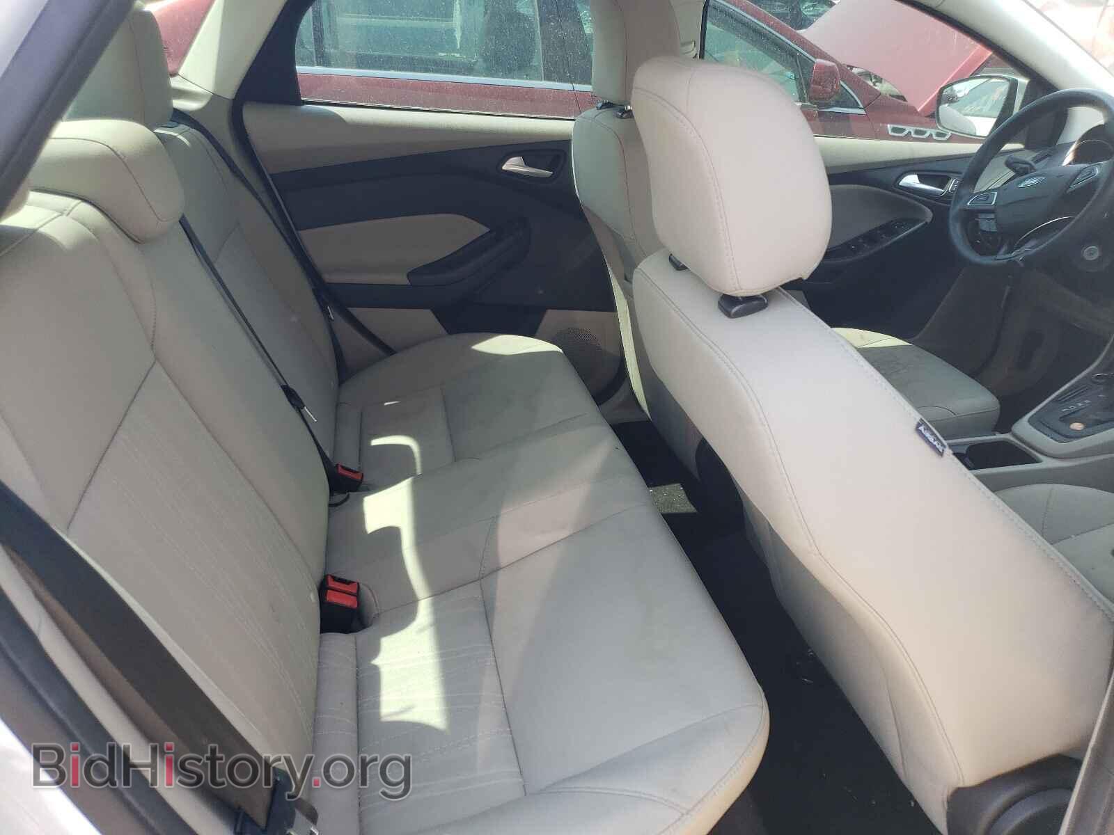 2017 FORD FOCUS - VIN: 1FADP3F28HL210384 - Photo 6