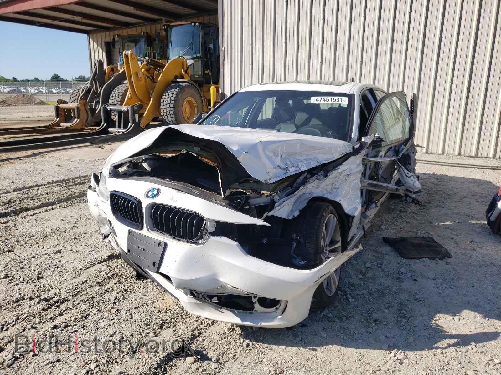2013 BMW 3 SERIES - VIN: WBA3B5G54DNS05963 - Фото 2
