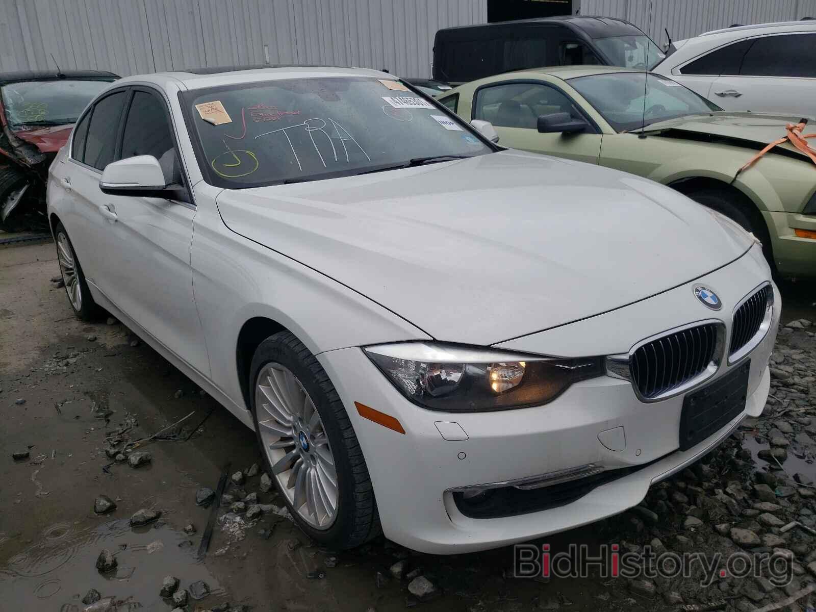 Photo WBA3C1C52CF434422 - BMW 3 SERIES 2012