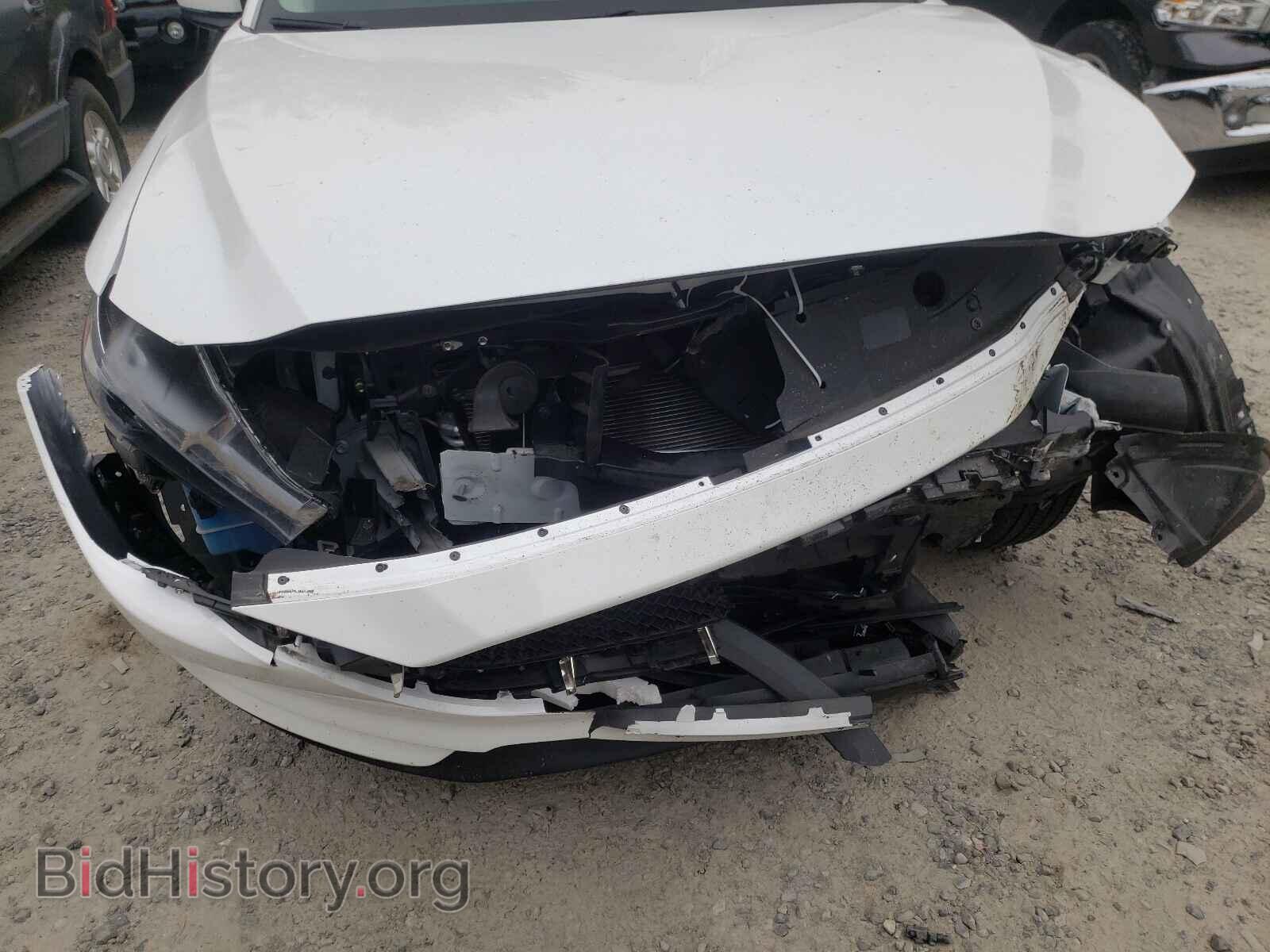 2018 MAZDA CX-5 - VIN: JM3KFBBM2J0449420 - Фото 9