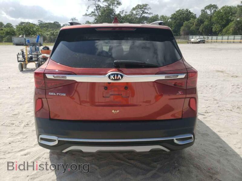 2021 Kia SELTOS (VIN KNDEU2AA6M7160586) — photo 6 of 12