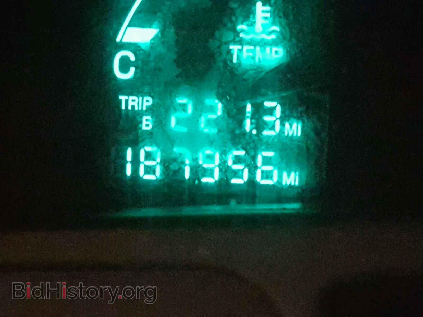 2000 CADILLAC DEVILLE - VIN: 1G6KD54Y9YU299280 - Photo 8
