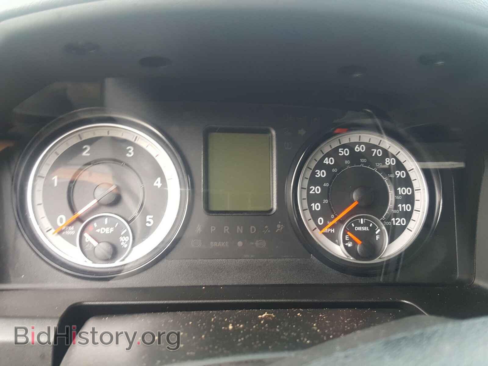 2018 RAM 3500 - VIN: 3C63R3CL8JG238824 - Фото 2