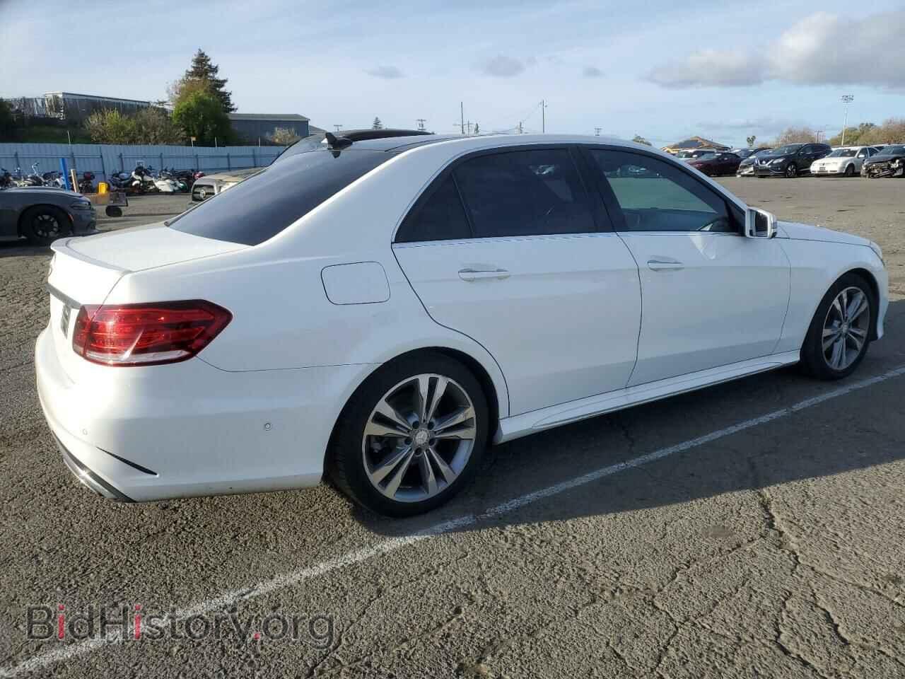 2015 MERCEDES-BENZ E-CLASS - VIN: WDDHF5KB9FB124039 - Фото 3