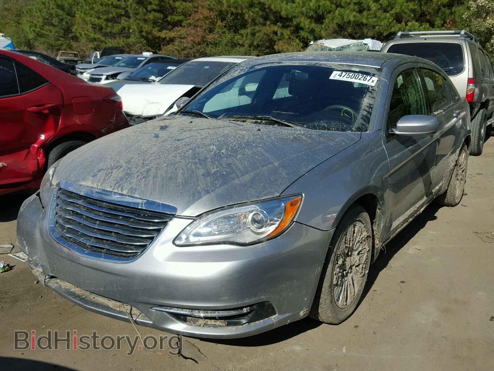 2013 CHRYSLER 200 - VIN: 1C3CCBAB5DN559606 - Photo 2
