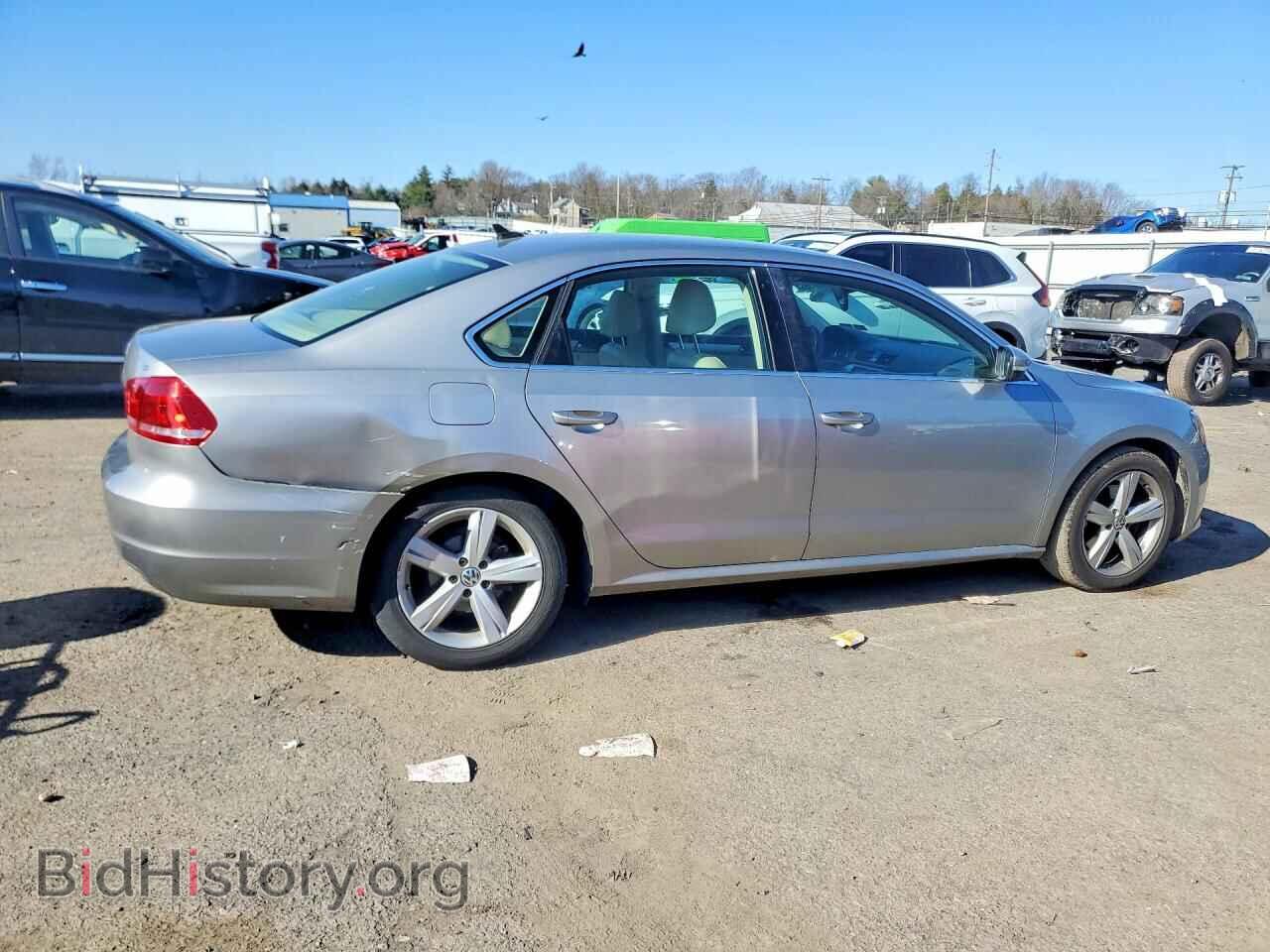 2013 VOLKSWAGEN PASSAT - VIN: 1VWBP7A33DC098237 - Фото 3