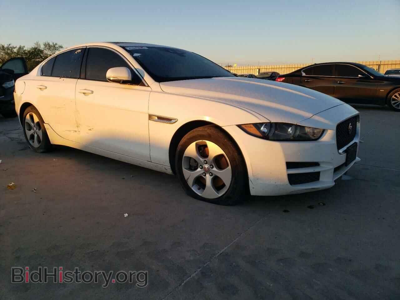 2017 JAGUAR XE - VIN: SAJAR4BGXHA978248 - Фото 4
