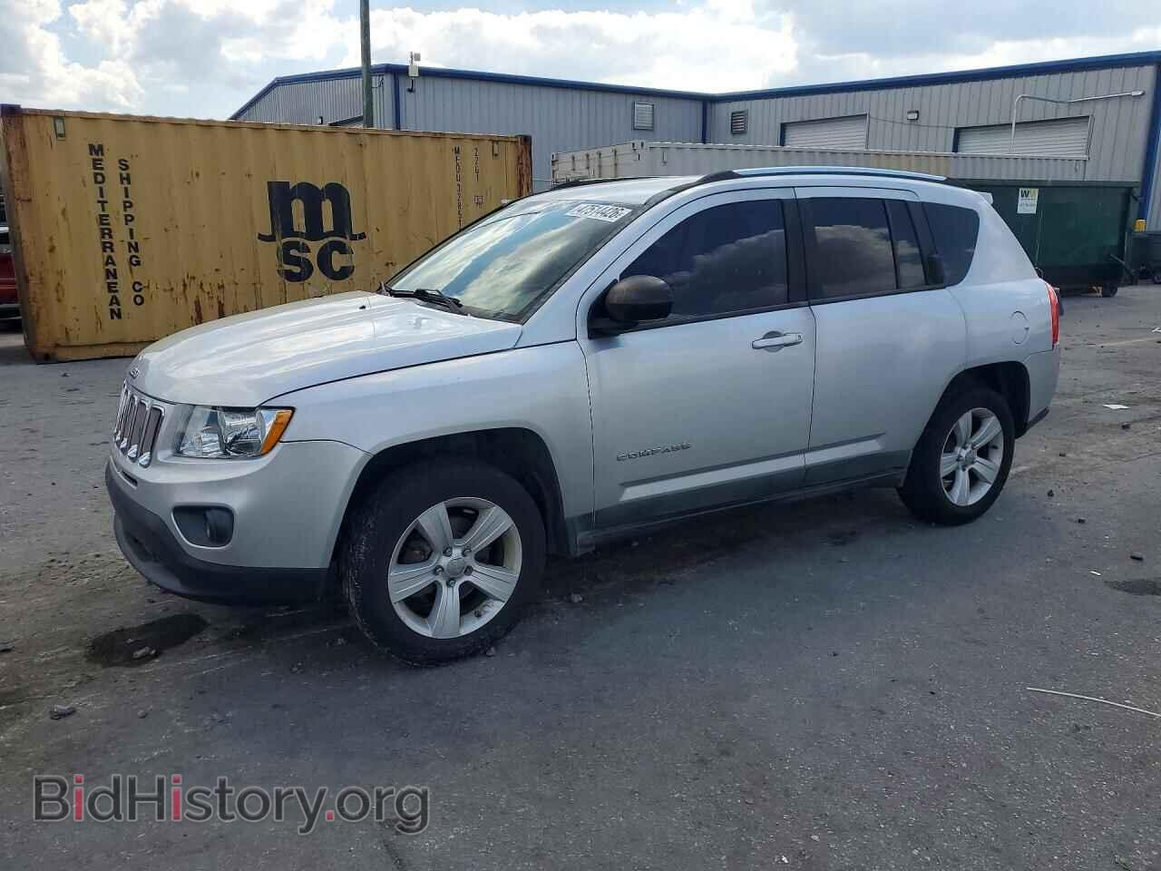 Photo 1J4NT1FA8BD240955 - JEEP COMPASS 2011