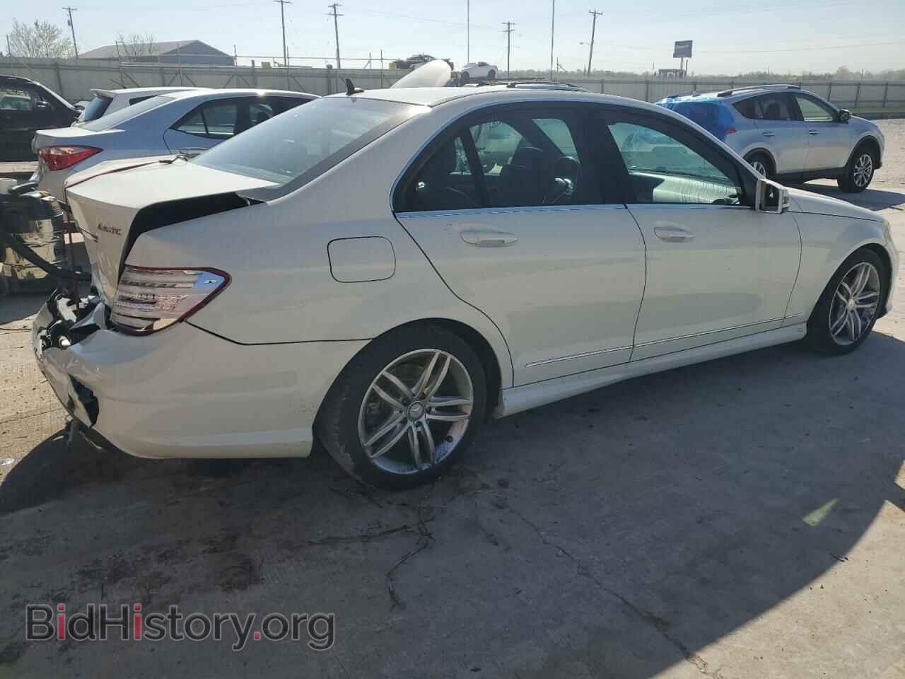 2012 MERCEDES-BENZ C-CLASS - VIN: WDDGF8BB5CA692447 - Фото 3