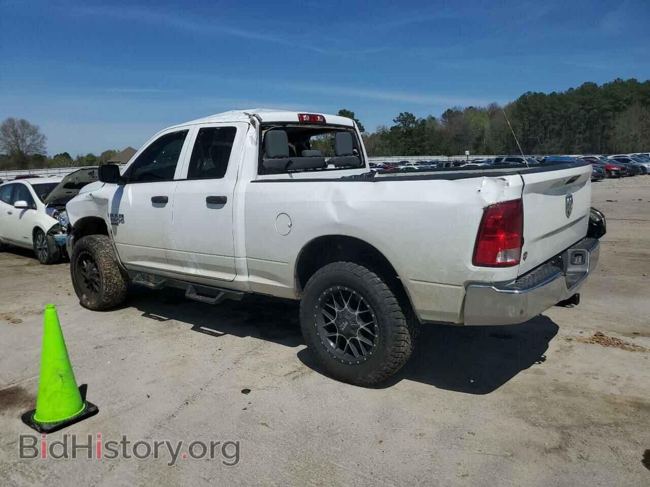 2019 RAM 1500 - VIN: 1C6RR6FT2KS723610 - Фото 2