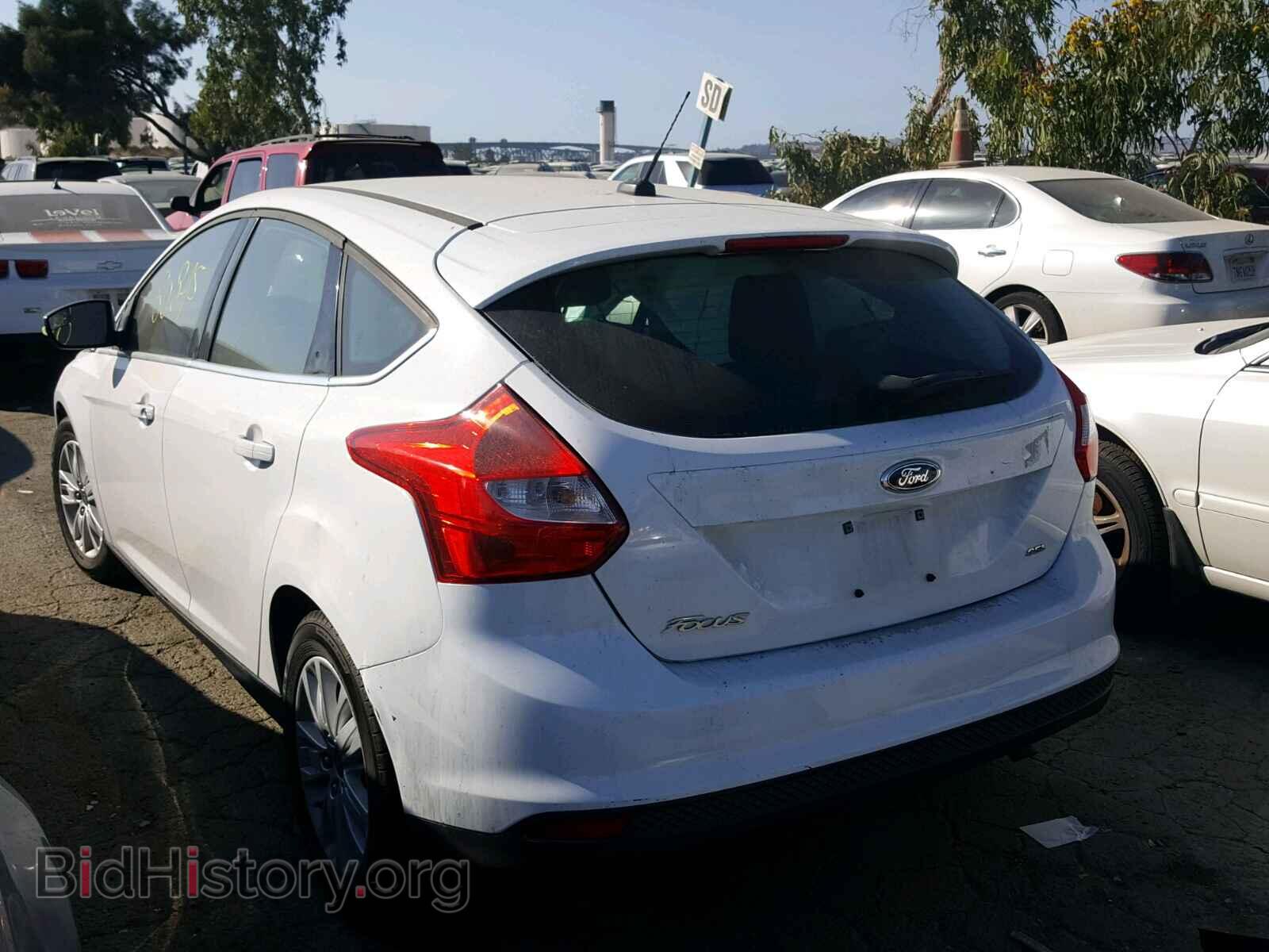 2012 Ford FOCUS (VIN 1FAHP3M24CL348579) — photo 3 of 10