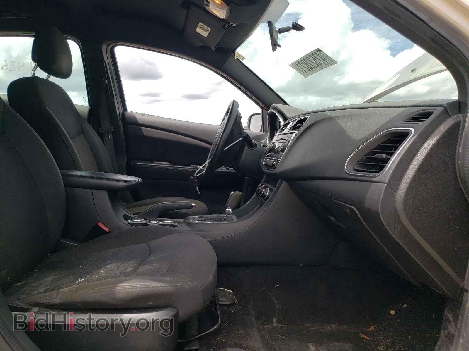2013 CHRYSLER 200 - VIN: 1C3CCBAB2DN671666 - Фото 5