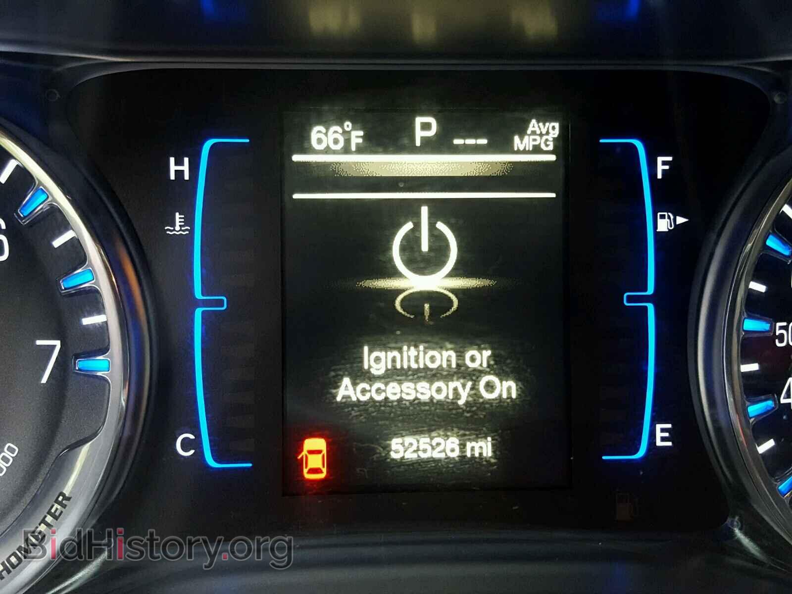 2016 CHRYSLER 200 - VIN: 1C3CCCAB4GN150748 - Фото 8