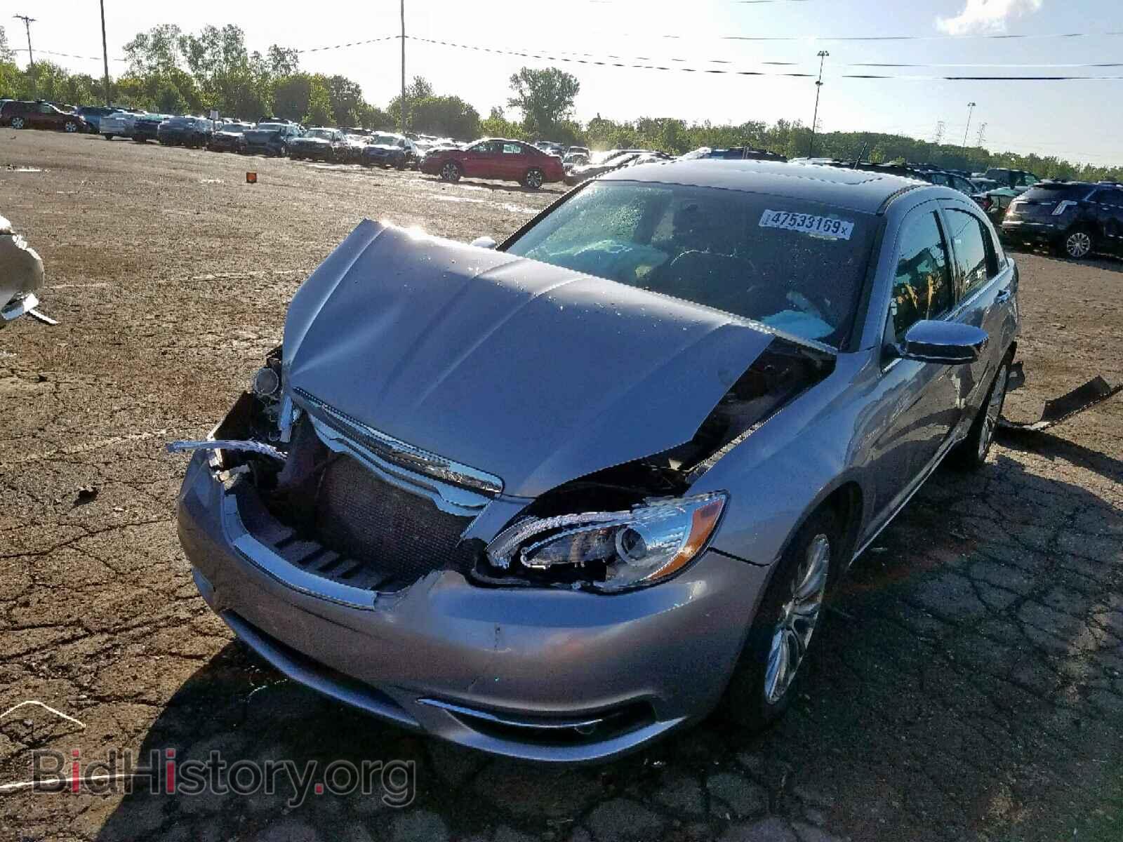 2013 CHRYSLER 200 - VIN: 1C3CCBCG4DN547262 - Фото 2