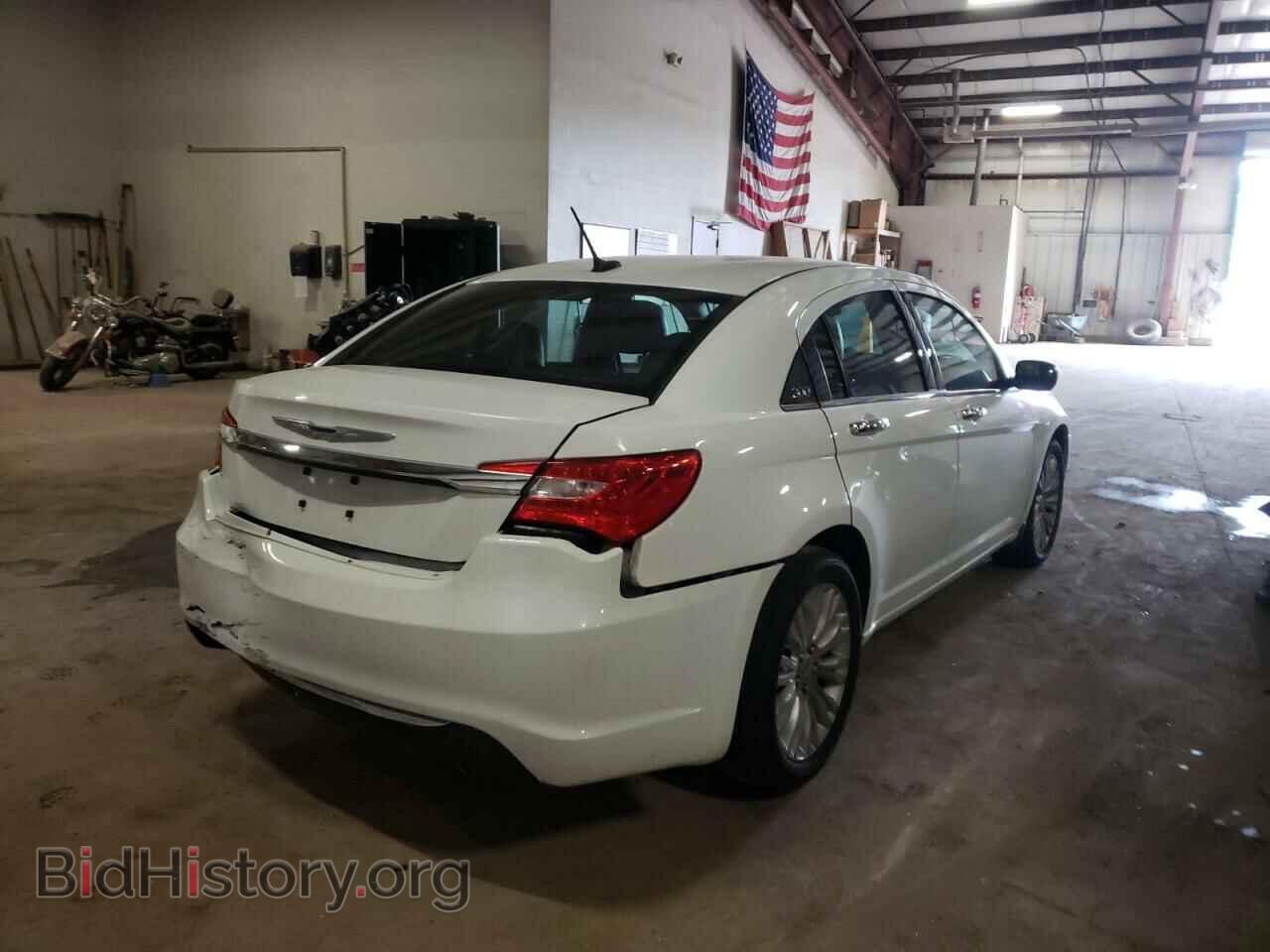 2013 CHRYSLER 200 - VIN: 1C3CCBCG7DN667363 - Photo 4