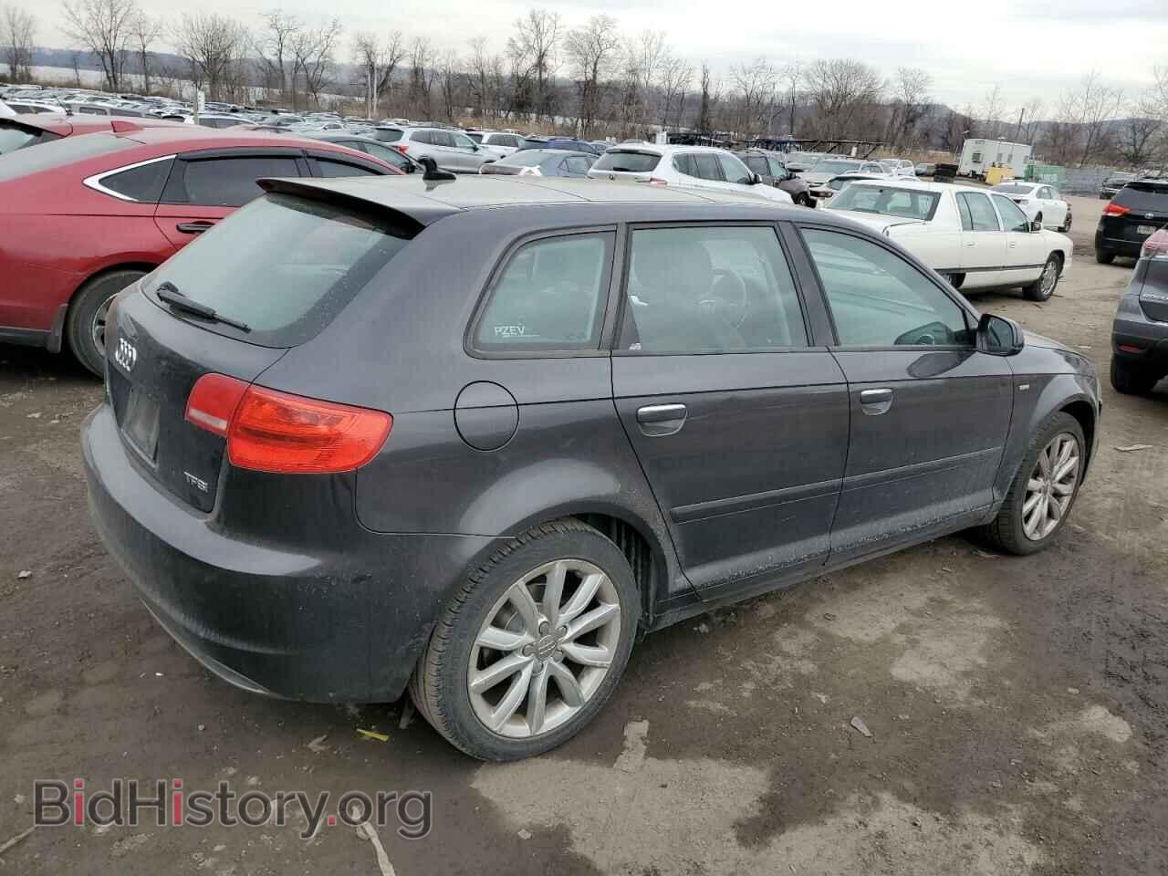 2011 AUDI A3 - VIN: WAUBEAFM8BA024356 - Photo 3