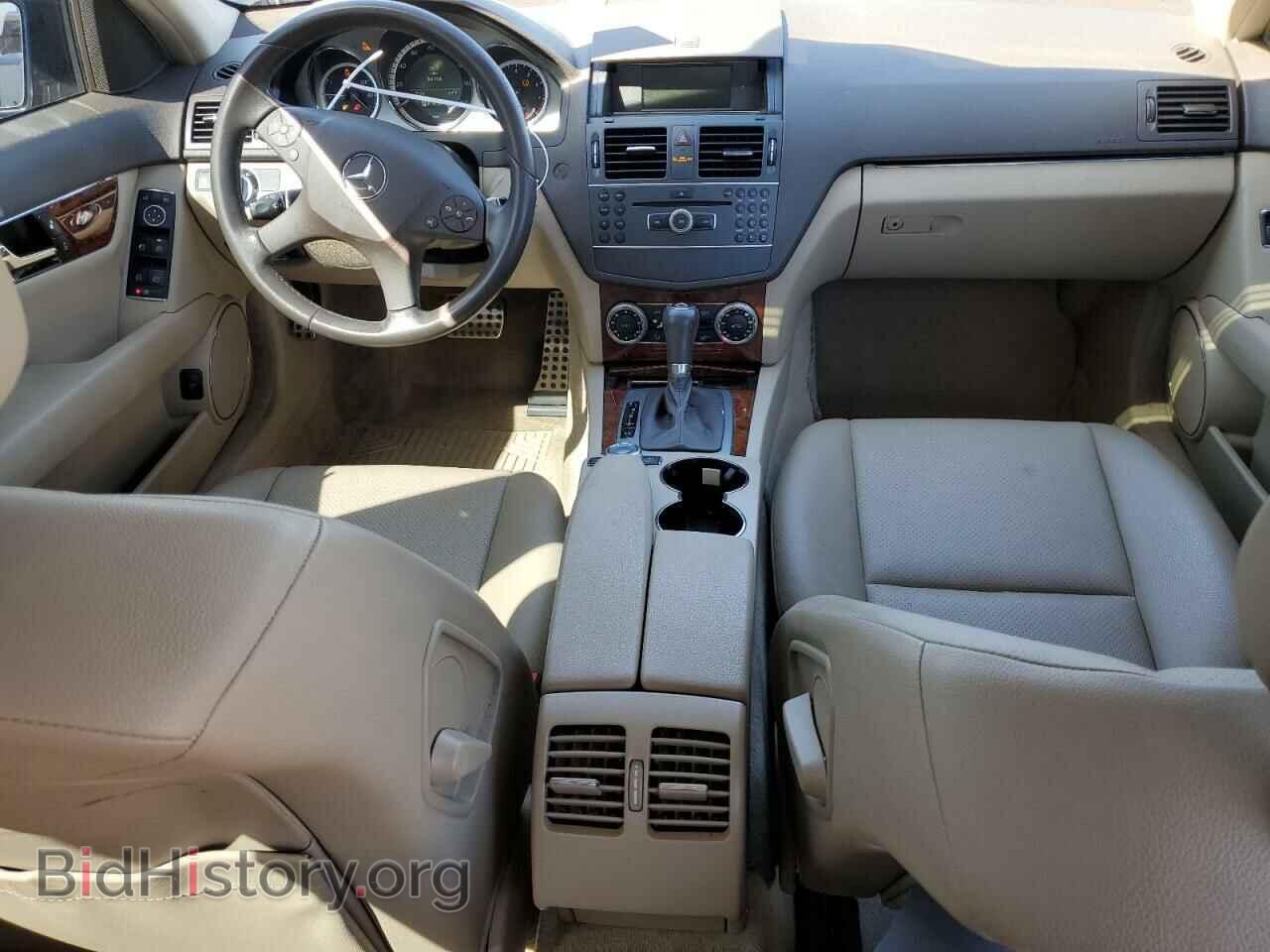 2011 MERCEDES-BENZ C-CLASS - VIN: WDDGF5EB4BF633515 - Фото 8