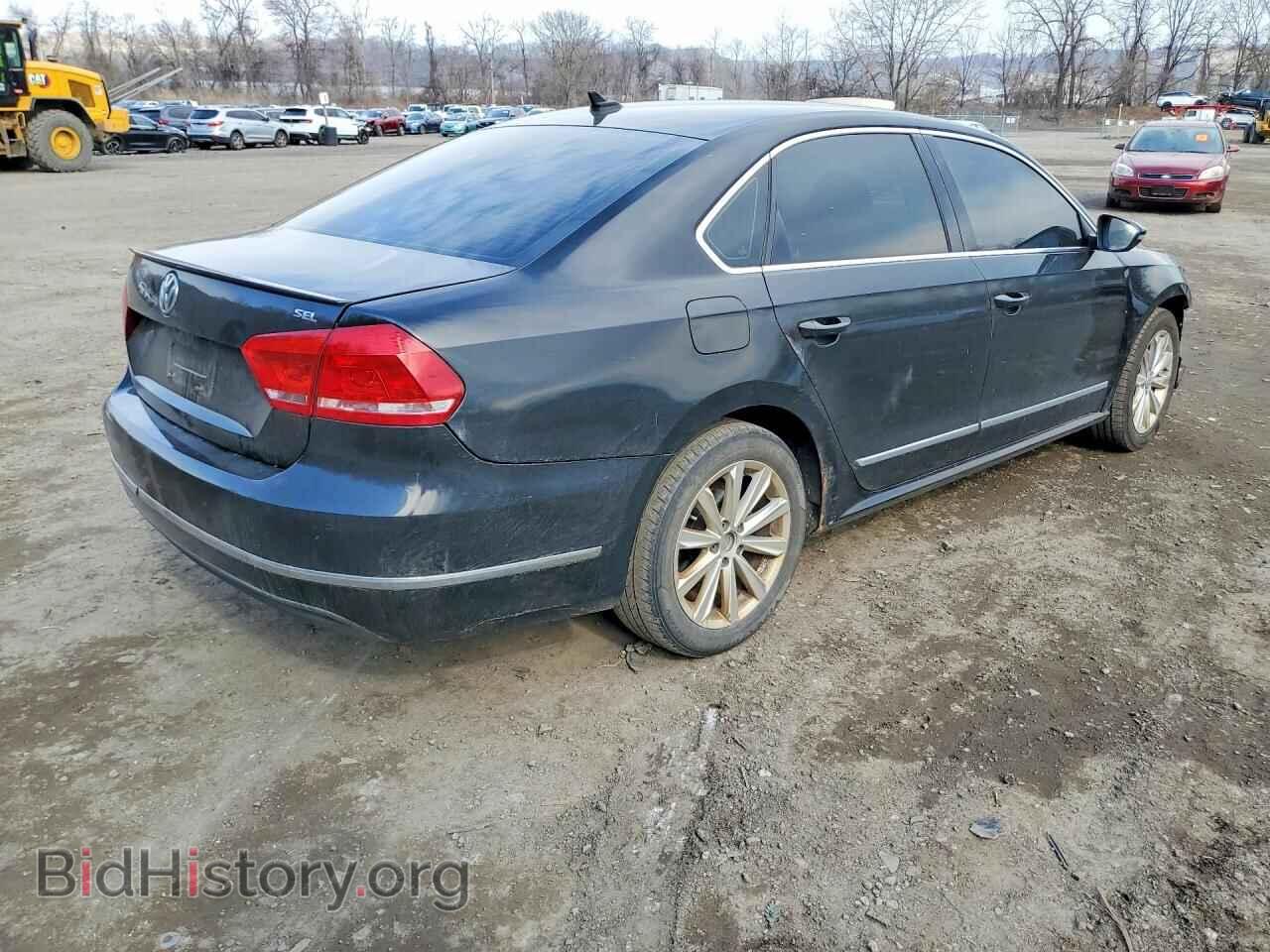 2012 VOLKSWAGEN PASSAT - VIN: 1VWCP7A37CC088409 - Photo 3