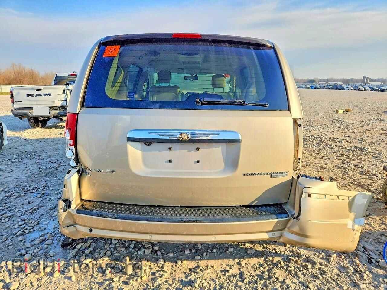 2009 CHRYSLER MINIVAN - VIN: 2A8HR64X89R574411 - Фото 6