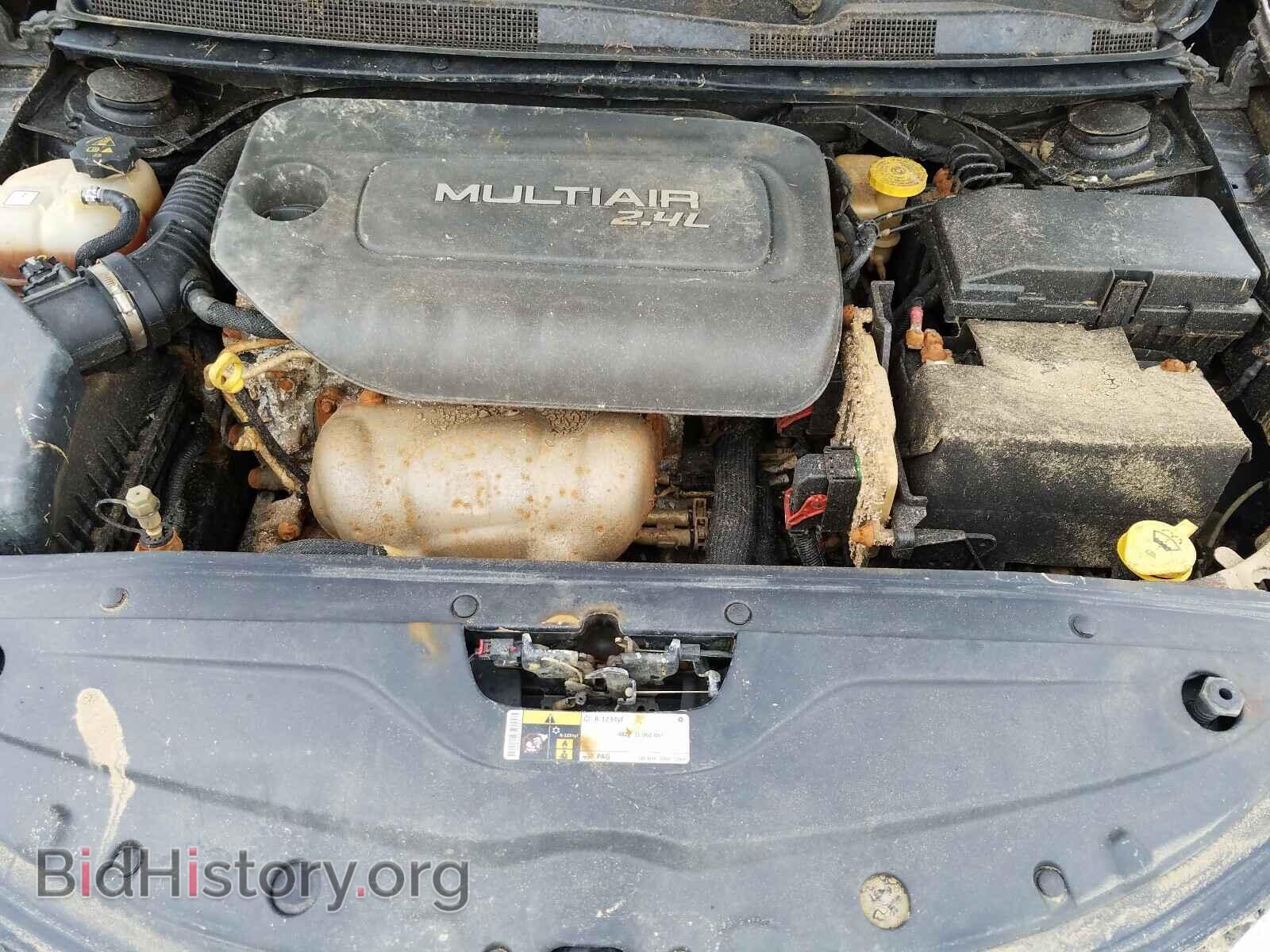 2016 CHRYSLER 200 - VIN: 1C3CCCAB3GN120303 - Фото 7