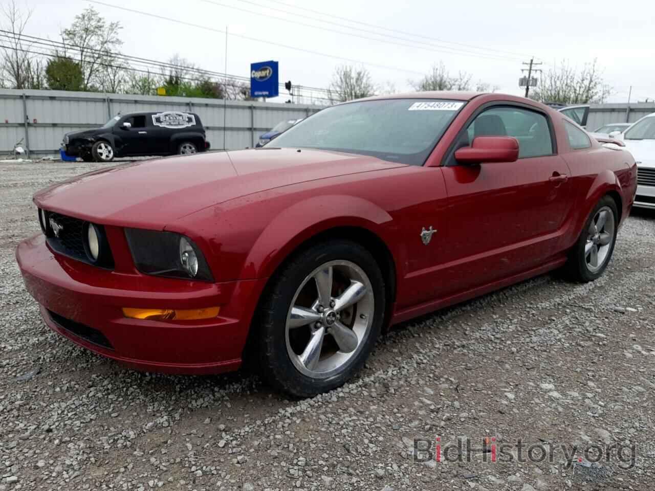 Photo 1ZVHT82H695101780 - FORD MUSTANG 2009