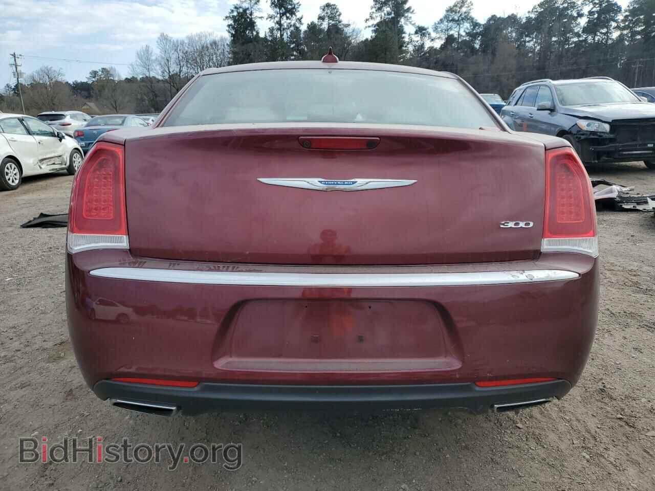 2017 CHRYSLER 300 - VIN: 2C3CCAAGXHH651105 - Фото 6