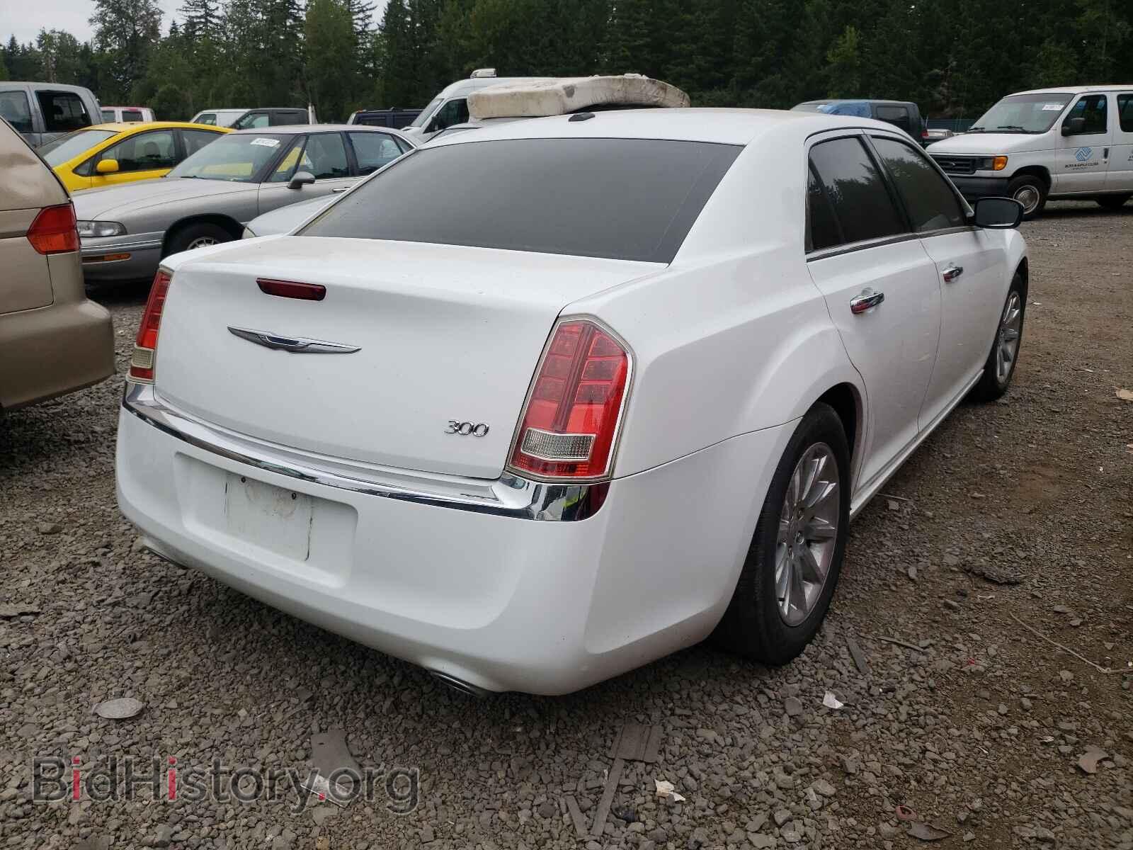 2012 CHRYSLER 300 - VIN: 2C3CCACG0CH310219 - Фото 4