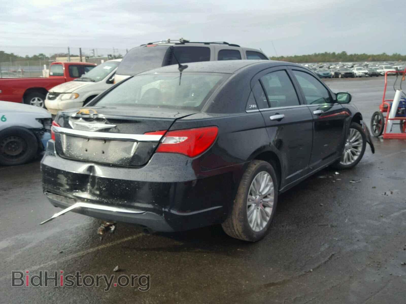 2011 CHRYSLER 200 - VIN: 1C3BC2FB2BN597053 - Photo 4