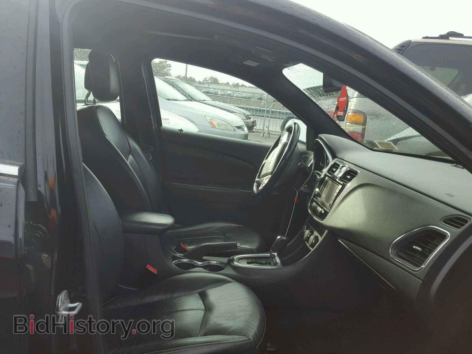 2011 CHRYSLER 200 - VIN: 1C3BC2FB2BN597053 - Photo 5