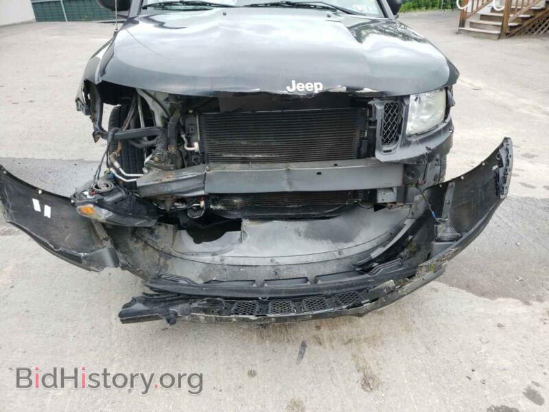 2012 Jeep COMPASS (VIN 1C4NJDEB8CD514230) — photo 9 of 10