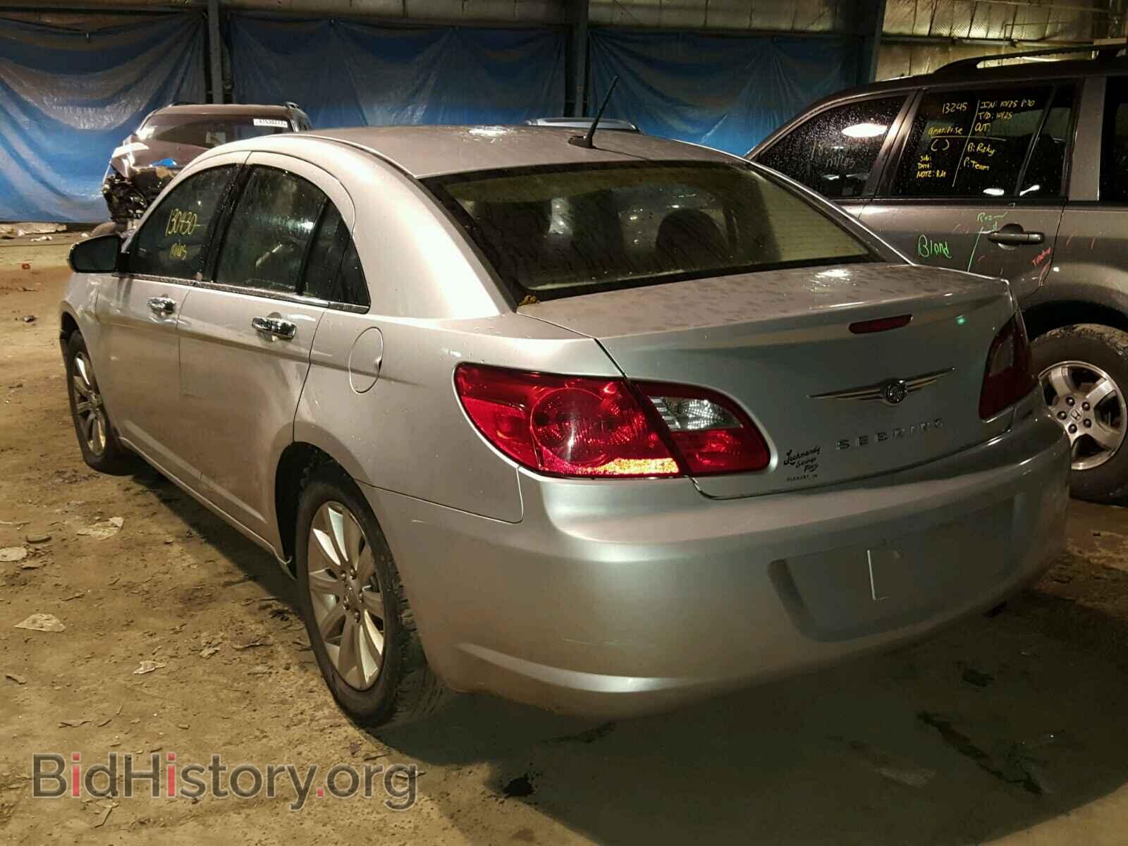 2010 CHRYSLER SEBRING - VIN: 1C3CC5FB9AN224189 - Фото 3