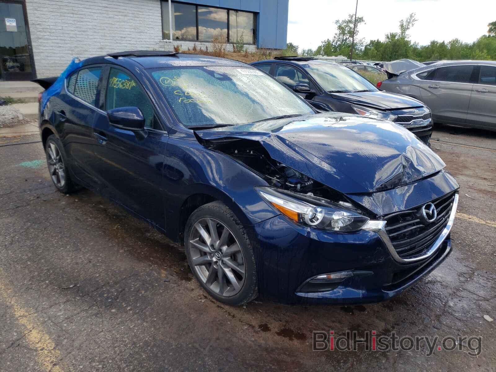 Photo 3MZBN1V34JM217422 - MAZDA 3 2018