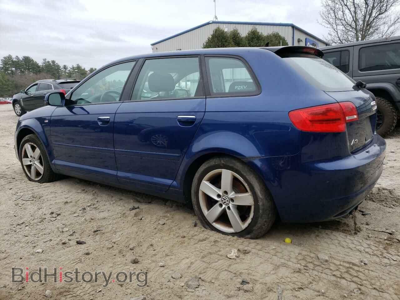 2011 AUDI A3 - VIN: WAUBEAFM2BA155296 - Фото 2