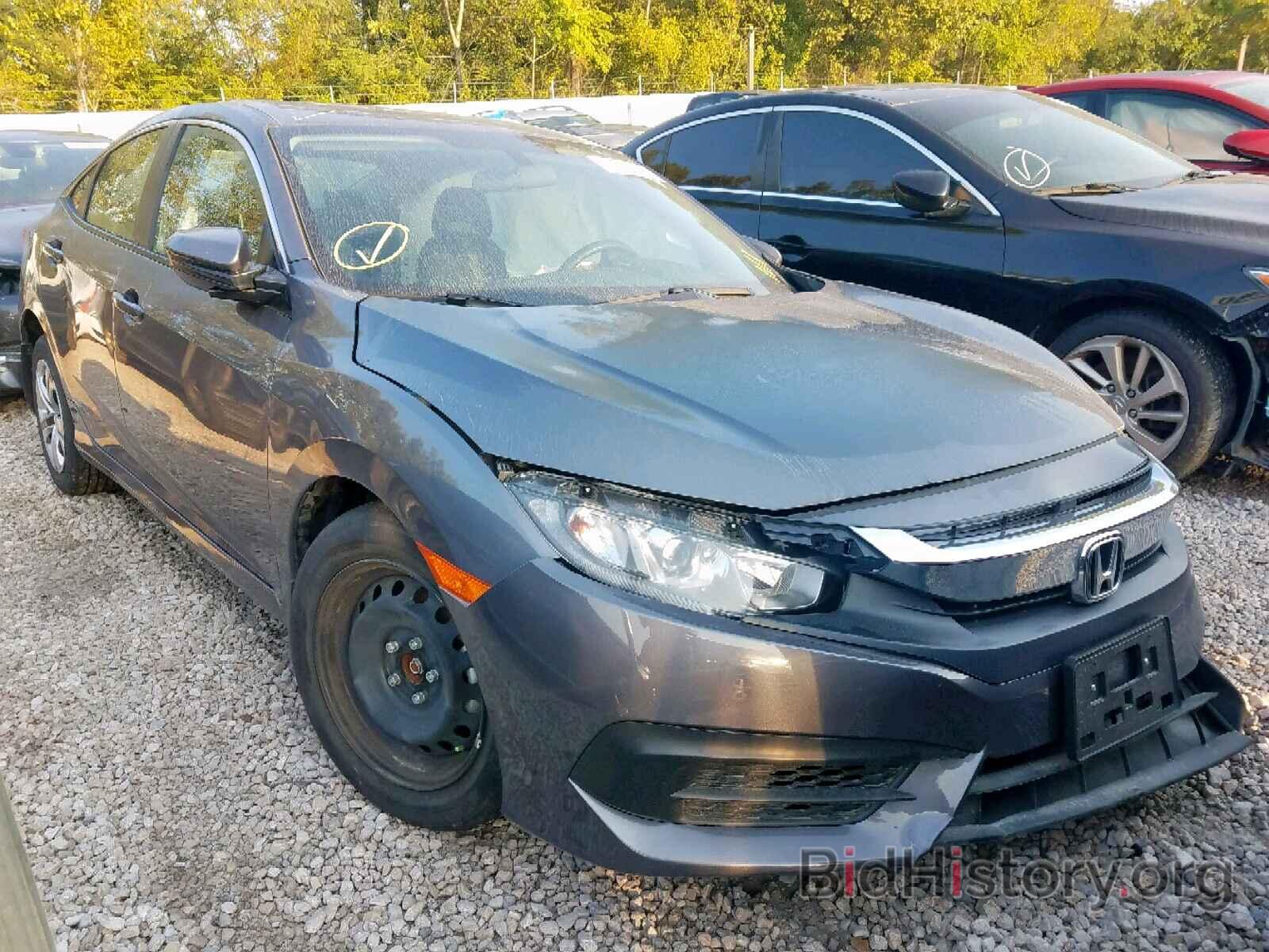 Photo 2HGFC2F58JH602966 - HONDA CIVIC LX 2018