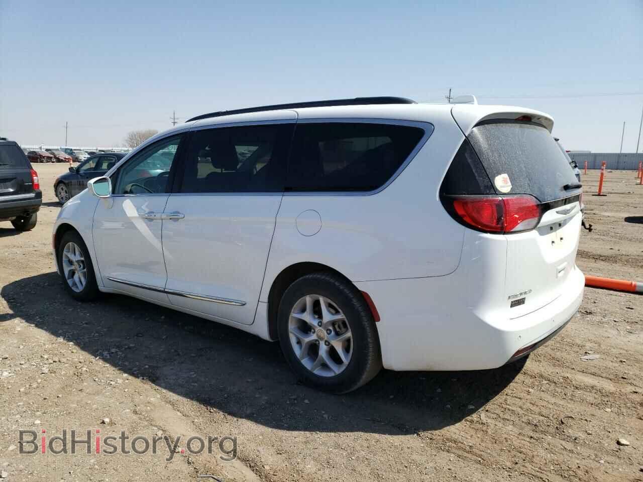 2017 CHRYSLER PACIFICA - VIN: 2C4RC1BG3HR587455 - Photo 2