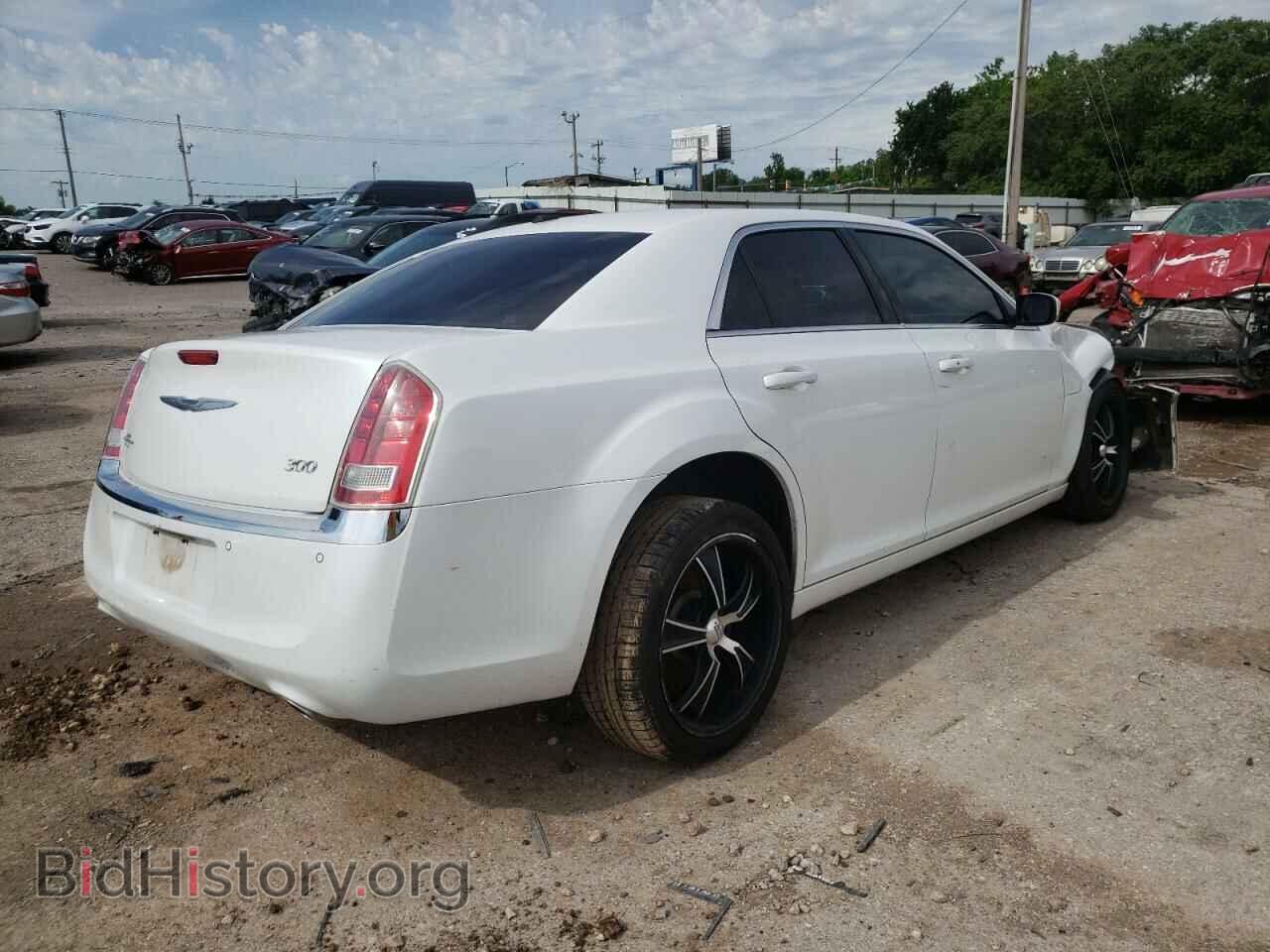 2014 CHRYSLER 300 - VIN: 2C3CCAAG8EH165078 - Фото 4