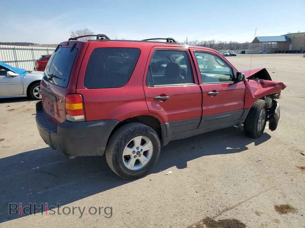 2007 FORD ESCAPE - VIN: 1FMCU03157KB61220 - Фото 3