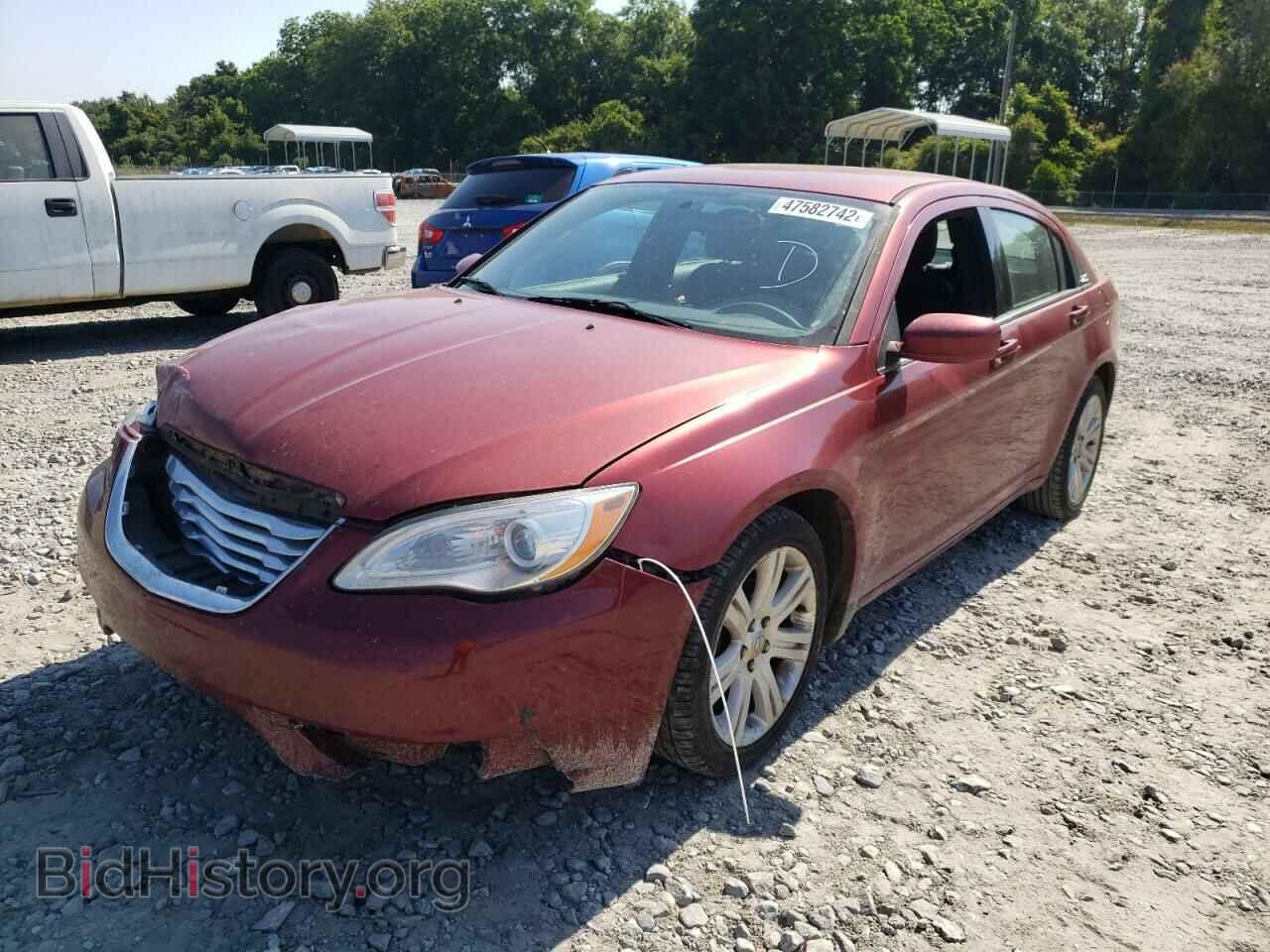2013 CHRYSLER 200 - VIN: 1C3CCBBB6DN734654 - Фото 2