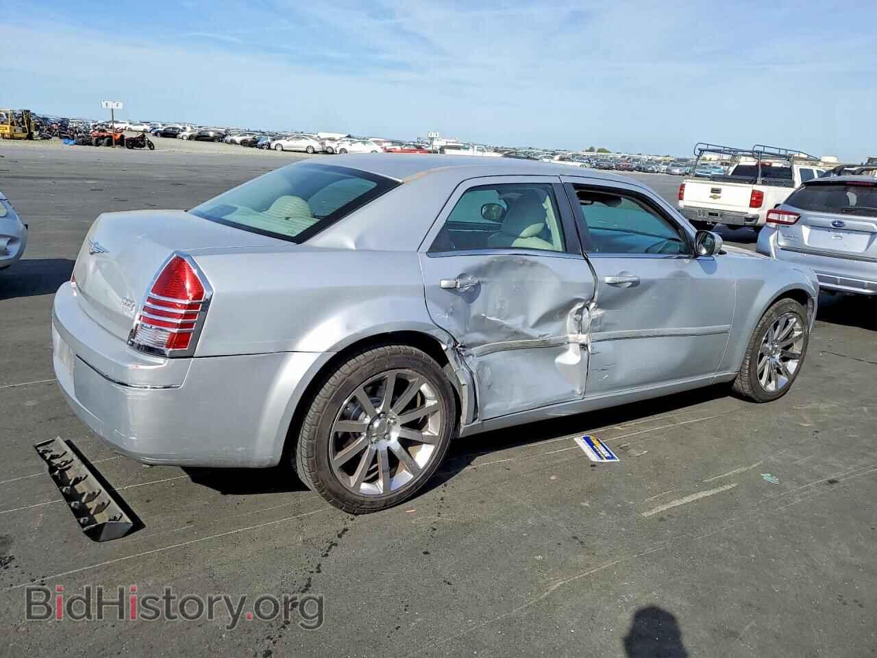 2005 CHRYSLER 300 - VIN: 2C3AA53G05H665799 - Фото 3